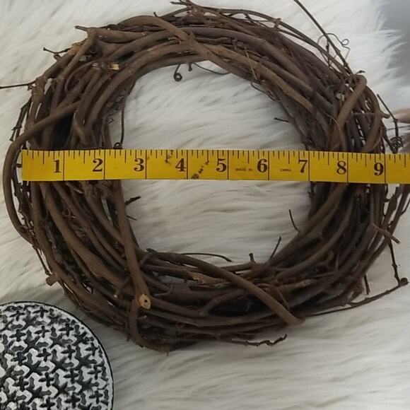Rustic Small Wall Decor wreath and Heart - Picture 5 of 5